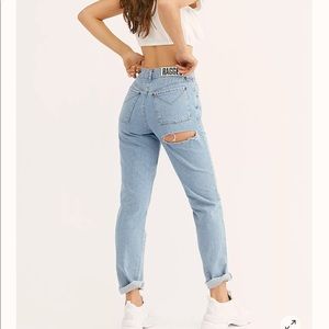The Ragged Priest Back Slash Mom Jeans